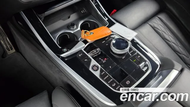 BMW X7 — Фото автомобиля 9