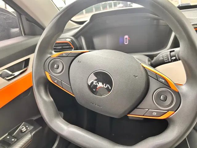Dongfeng Yixuan — Фото автомобиля 14