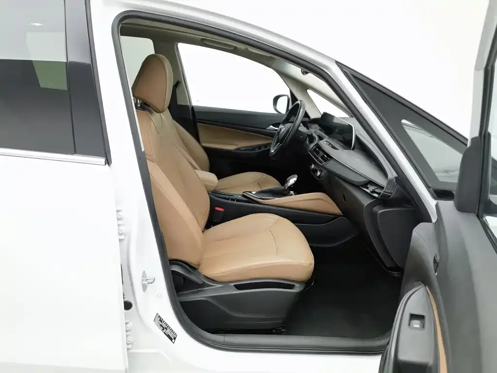 Buick Buick GL6 2021 323T Mild Hybrid Connected Luxury — Фото автомобиля 23