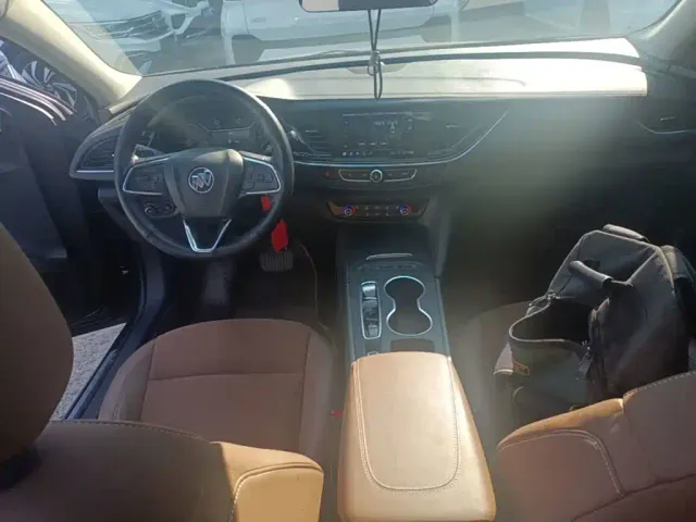 Buick Regal — Фото автомобиля 9