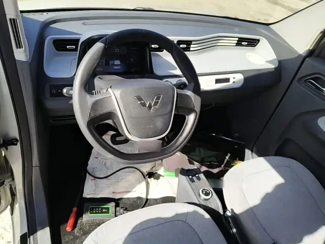 Wuling Hongguang Mini EV — Фото автомобиля 9