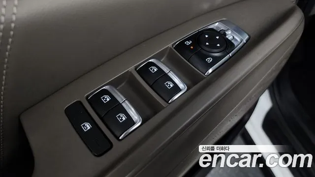 Kia Canival Новый Carnival 4 поколение Дизель 7 мест Signature — Фото автомобиля 24