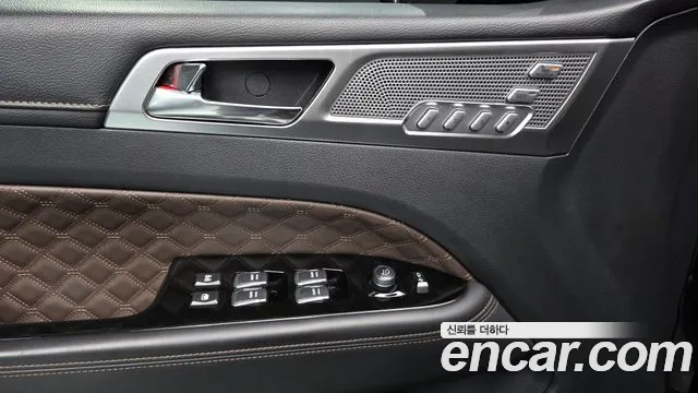 KG_Mobility_Ssangyong Rexton All Rexton Дизель 2.2 4WD — Фото автомобиля 16