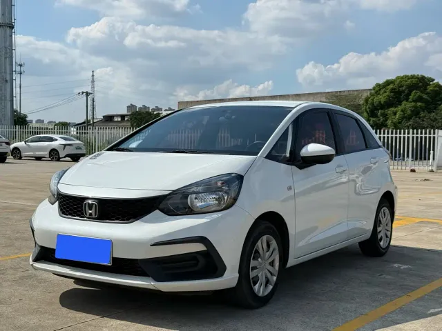 Honda Fit — Фото автомобиля 2