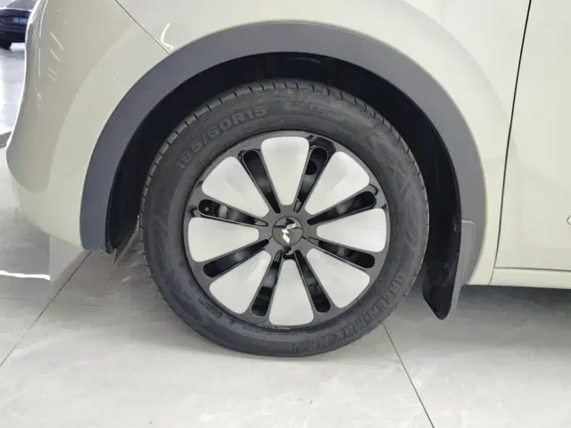 Wuling Bingo — Фото автомобиля 6