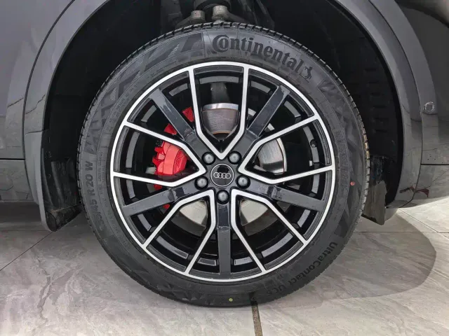 Audi Q5L — Фото автомобиля 19