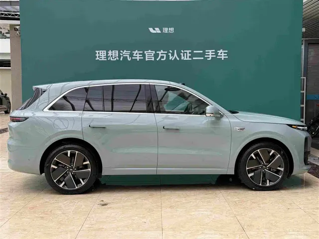 Li Auto L6 — Фото автомобиля 3