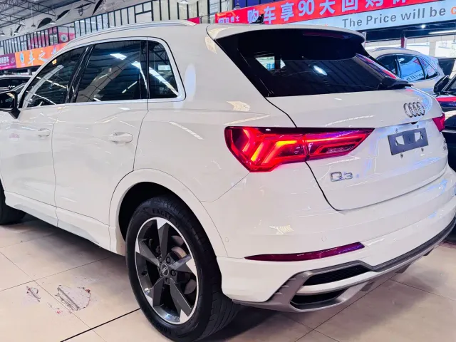 Audi Q3 — Фото автомобиля 11