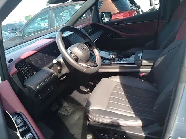 GAC Trumpchi M8 — Фото автомобиля 14