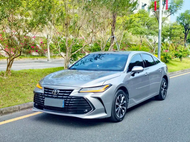 Фотография автомобиля — Toyota Avalon
