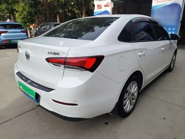 Buick Excelle — Фото автомобиля 6