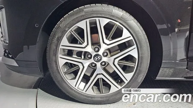 Hyundai Grandeur GN7 — Фото автомобиля 5