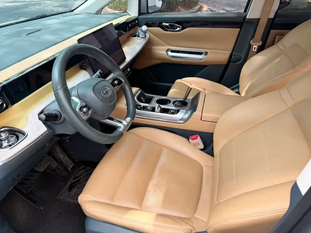 GAC Trumpchi E8 — Фото автомобиля 10