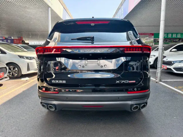 Jetour X70 Plus — Фото автомобиля 6