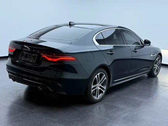 Jaguar XEL — Фото автомобиля 14