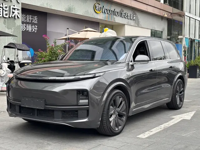 Фотография автомобиля — Li Auto L9