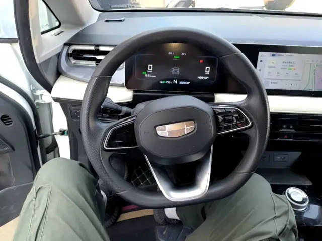Geely Geometry E Firefly — Фото автомобиля 10