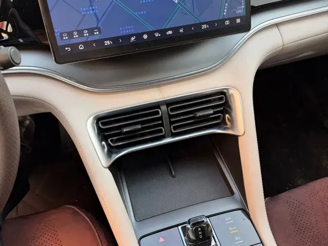 BYD Song PLUS — Фото автомобиля 8