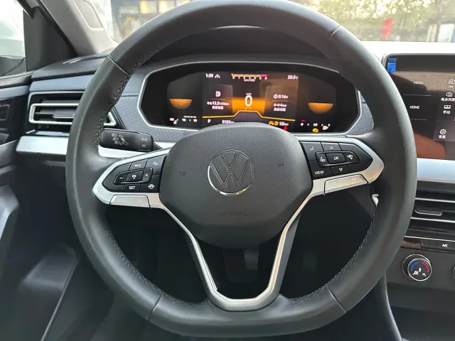 Volkswagen Lavida — Фото автомобиля 25