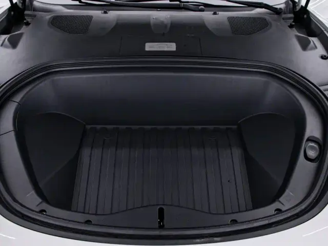 Xiaomi SU7 — Фото автомобиля 19