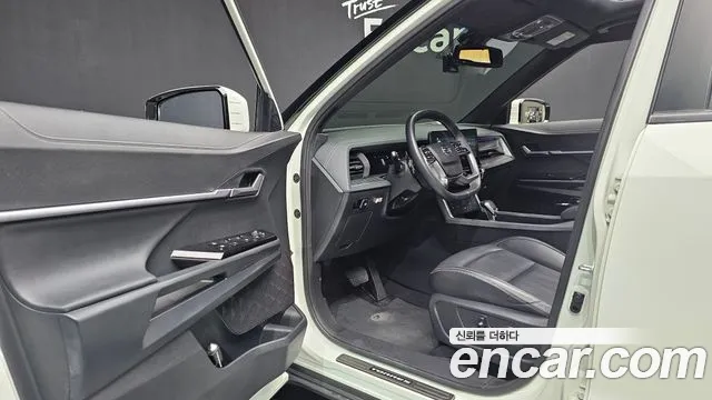 KGM Torres — Фото автомобиля 10