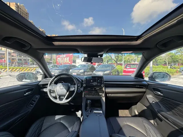 Toyota Avalon — Фото автомобиля 15