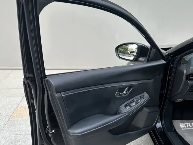 Nissan Sylphy — Фото автомобиля 12