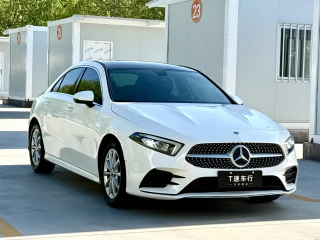 Mercedes-Benz A-Class — Фото автомобиля 3
