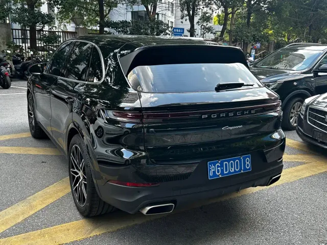Porsche Cayenne — Фото автомобиля 5