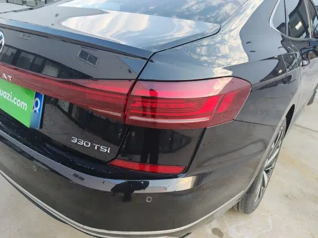 Volkswagen Passat — Фото автомобиля 21