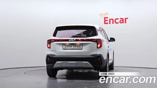 Kia Seltos — Фото автомобиля 4