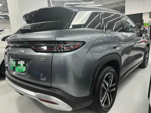 BYD Song L DM-i — Фото автомобиля 17