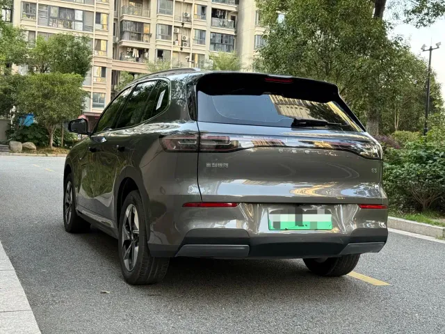 Geely Galaxy E5 — Фото автомобиля 16