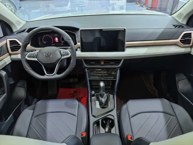 Volkswagen Tharu — Фото автомобиля 6