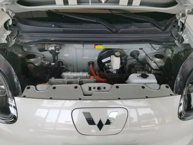 Wuling Hongguang Mini EV — Фото автомобиля 15