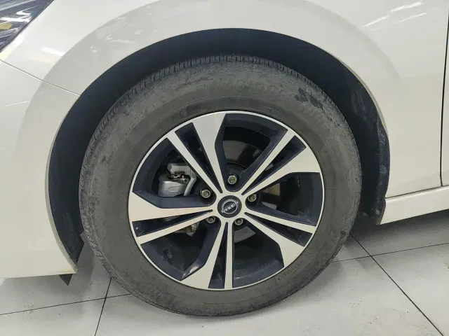 Nissan Sylphy — Фото автомобиля 14
