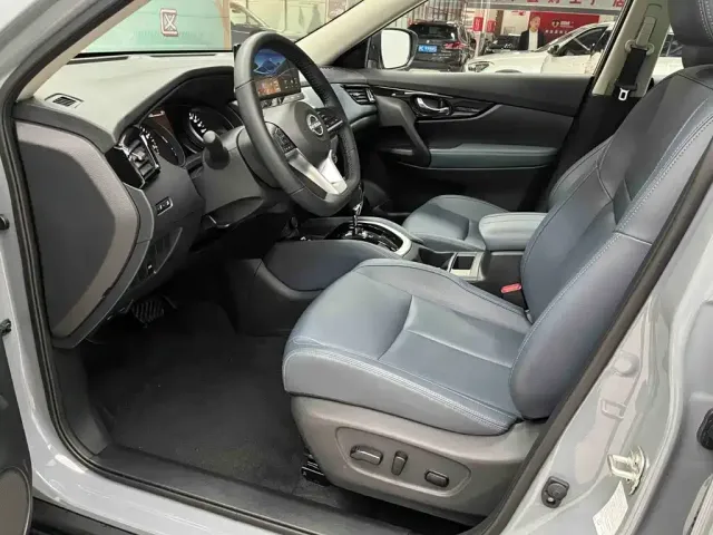 Nissan X-Trail — Фото автомобиля 15