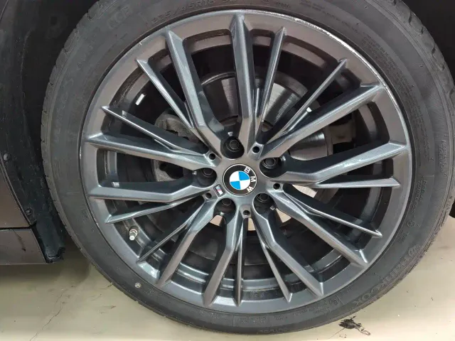 BMW 3 Series — Фото автомобиля 4