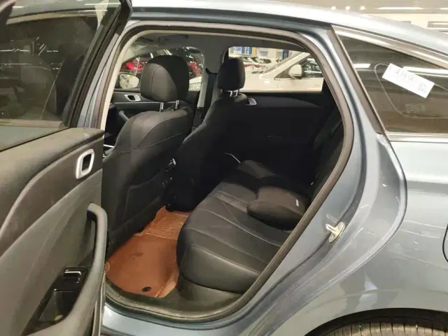 Geely Galaxy Stellar 6 — Фото автомобиля 11