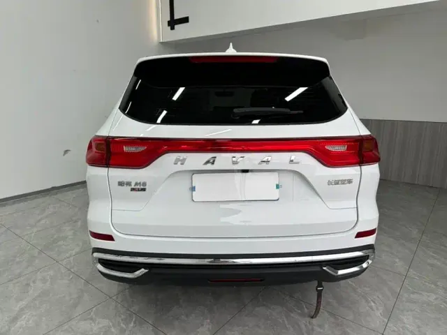 Haval M6 — Фото автомобиля 3