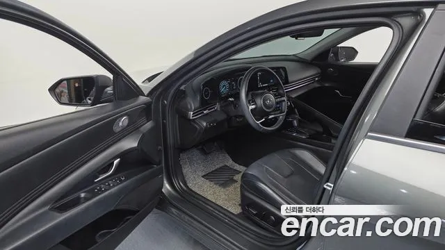 Hyundai AVANTE Avante (CN7) — Фото автомобиля 10