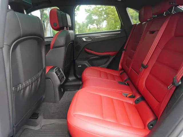 Porsche Macan — Фото автомобиля 5