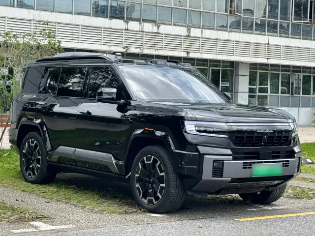 BYD FangChengBao Leopard 8 — Фото автомобиля 3
