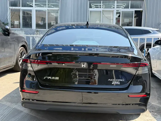 Honda Accord — Фото автомобиля 11