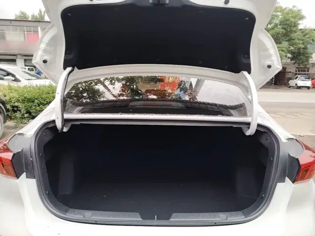 Changan Eado — Фото автомобиля 14