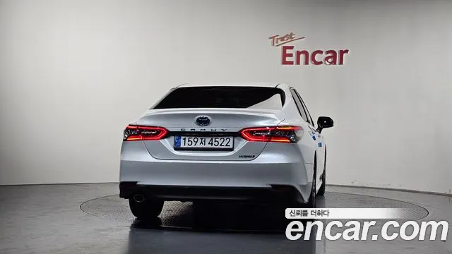 Toyota Camry — Фото автомобиля 4