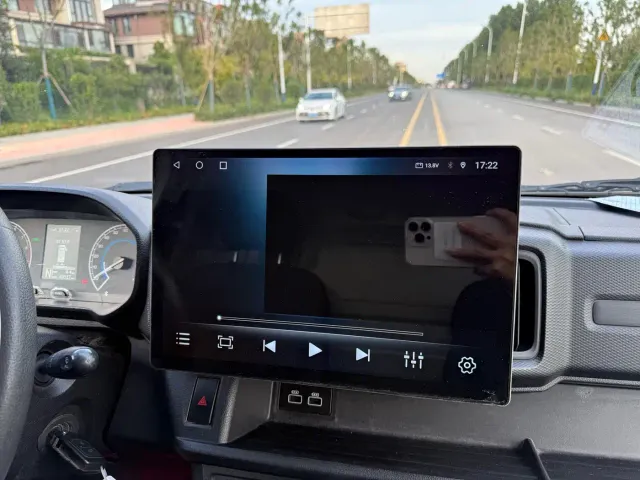 JAC Motors Blue Cat — Фото автомобиля 11