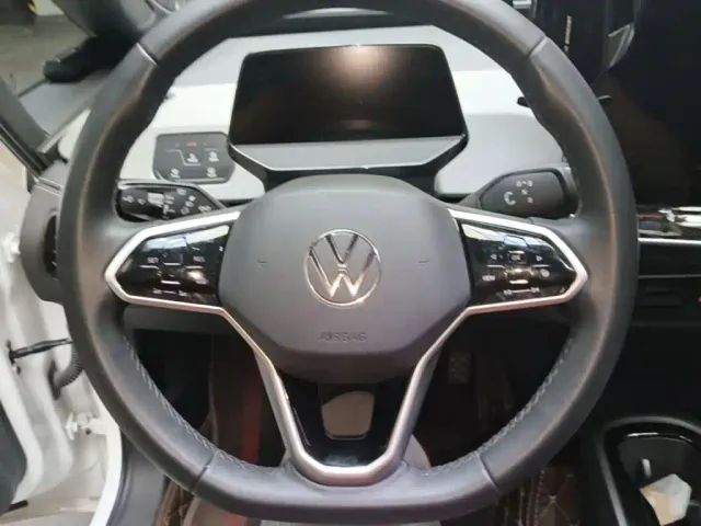 Volkswagen ID.3 — Фото автомобиля 10