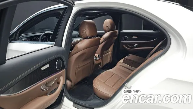 Mercedes-Benz E-Class W213 — Фото автомобиля 18