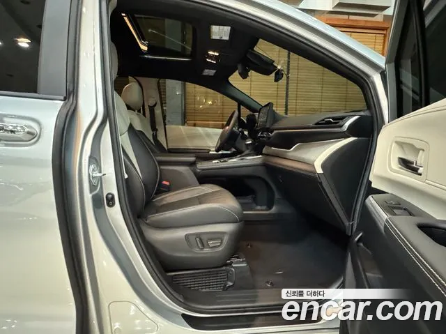 Toyota Sienna 4th Gen — Фото автомобиля 19